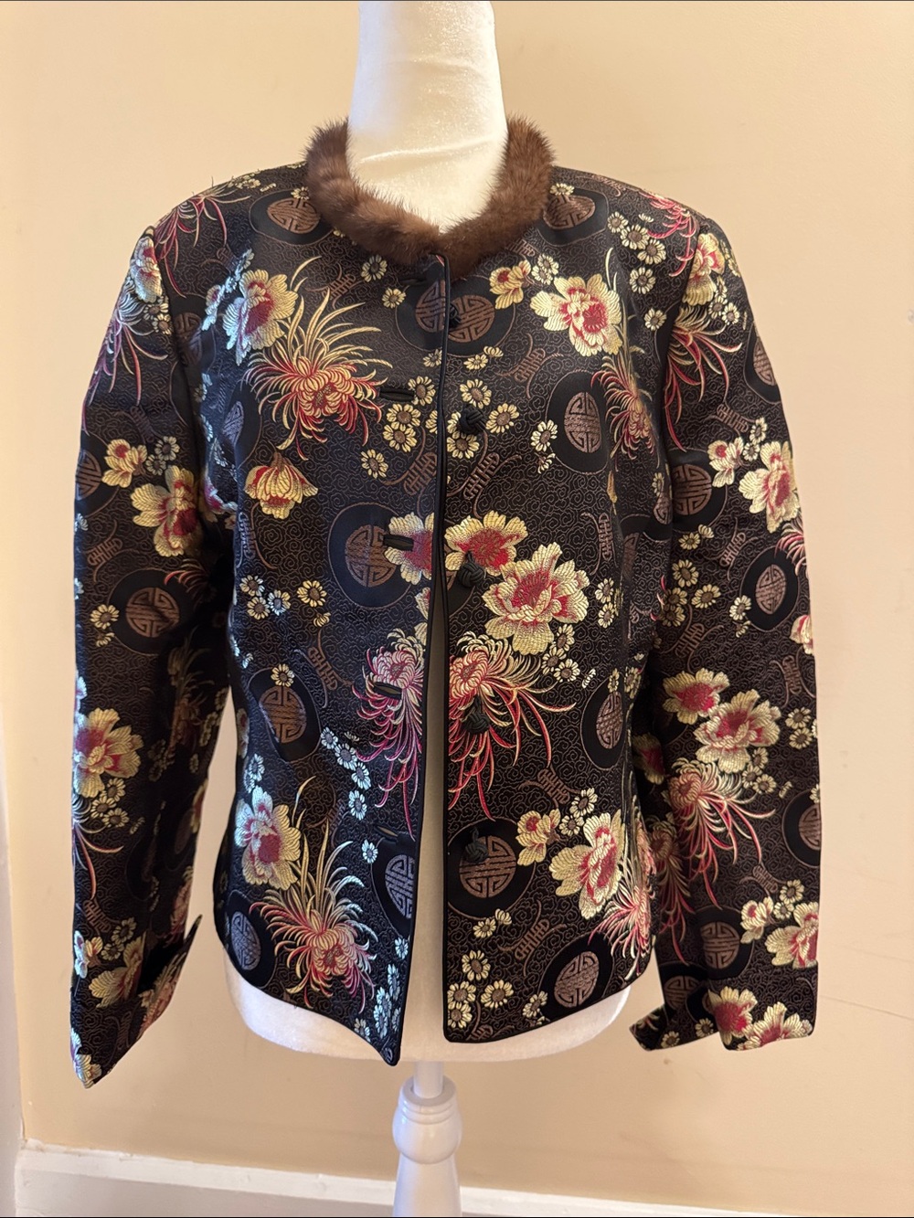 Vintage Doncaster Black/Gold/Red Asian Silk Floral Brocade Jacket Mink Collar
